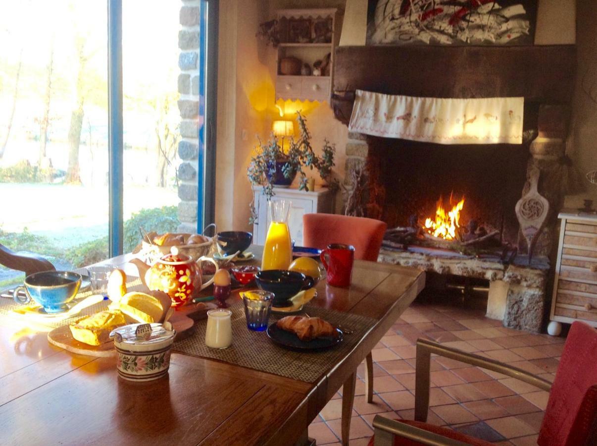 Bed and Breakfast Au Pont Ricoul Saint-Pierre-de-Plesguen Esterno foto